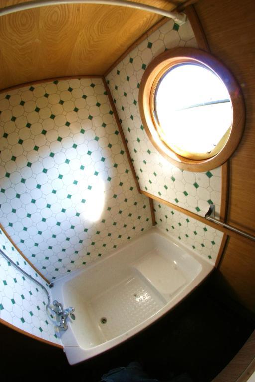 Peniche Poompui Hotel Aigues-Mortes Phòng bức ảnh